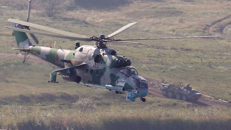 Mi-24: Hubschrauber dieses Typs der russischen Armee sollen auf der Krim gelandet sein, zudem "2000 Soldaten", so die Ukraine.