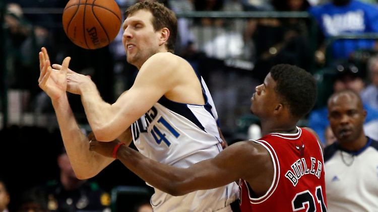 "Bei uns hat heute niemand wirklich gut aus der Distanz getroffen." Dirk Nowitzki traf nur 7 Mal gegen die Chicago Bulls.