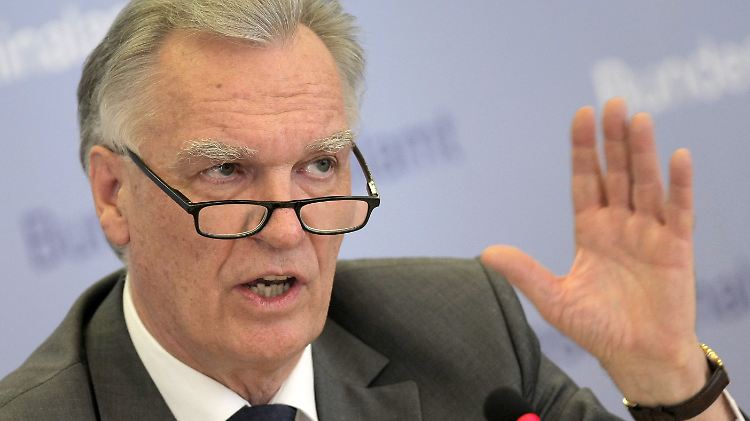 BKA-Chef Ziercke wird wohl noch weitere Fragen zur Edathy-Affäre beantworten müssen. 