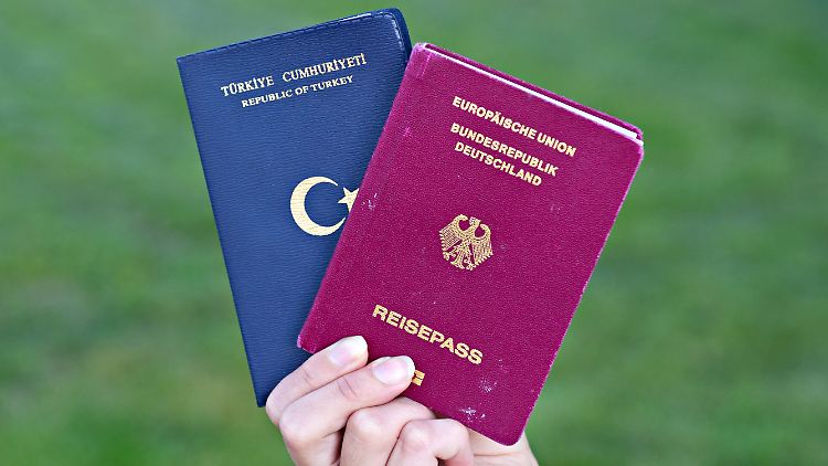 Hartes Ringen um die Doppelpass-Regelung.