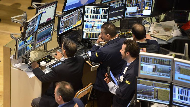 Schwierige Gemengenlage: Das Kriegsrisiko scheint zu schwinden, allerdings stehen russische Truppen noch immer tief auf ukrainischem Staatsgebiet.