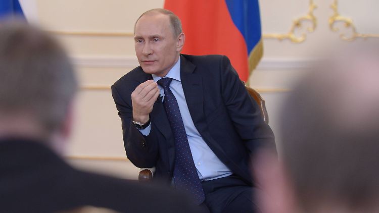 Uniformen aus dem Laden an der Ecke: Wladimir Putin.