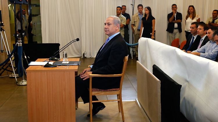 Israels Ministerpräsident Netanjahu vor der Untersuchungskommission seines Landes.