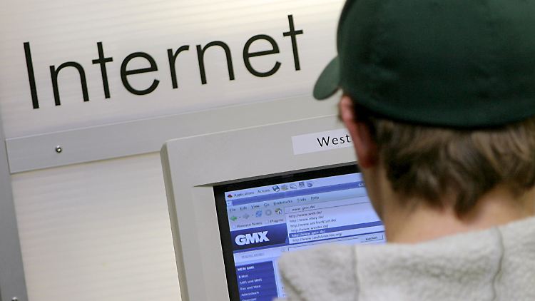 Junge Leute können sich ein Leben ohne Internet kaum mehr vorstellen.