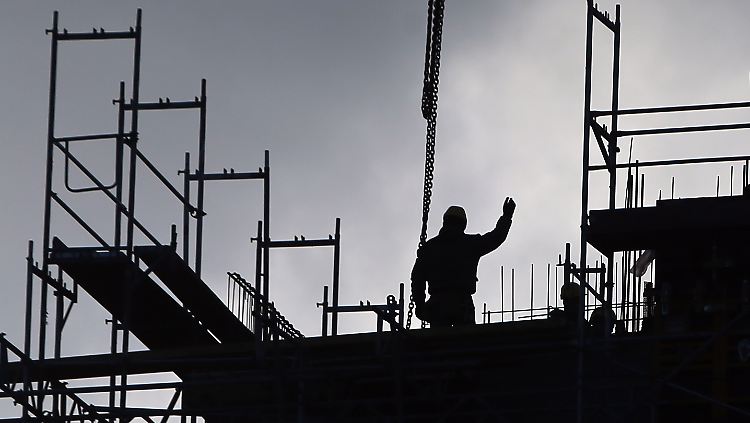 "Die Bauwirtschaft boomt. Wir fordern ein faires Plus und kein Minus", kommentiert IG-Bau-Verhandlungsführer Schäfers die erste Tarifrunde.