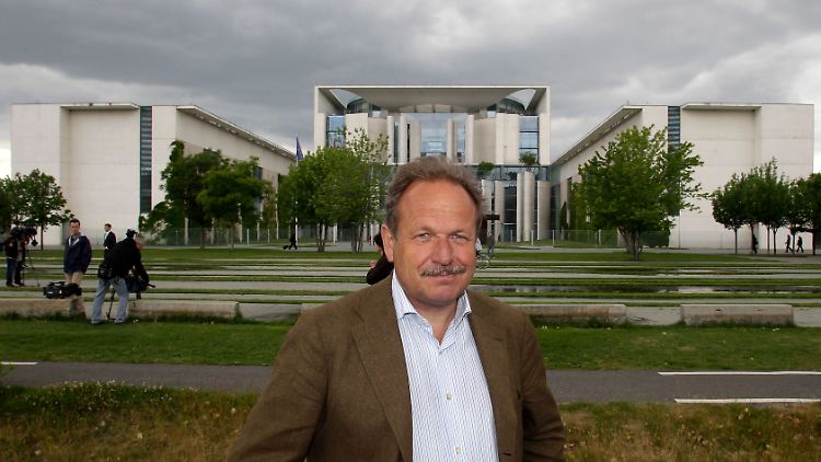 Rauer Ton: Verdi-Chef Frank Bsirske fordert sieben Prozent für den öffentlichen Dienst.