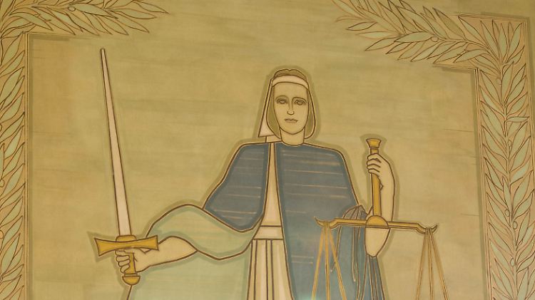 Ein Bild der Justitia im Landgericht Osnabrück.