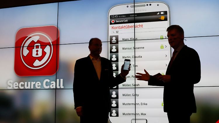 Mithilfe neuer Mobilfunkleitungen sollen NSA und BND keine Chance mehr haben, Telefongespräche zu belauschen.