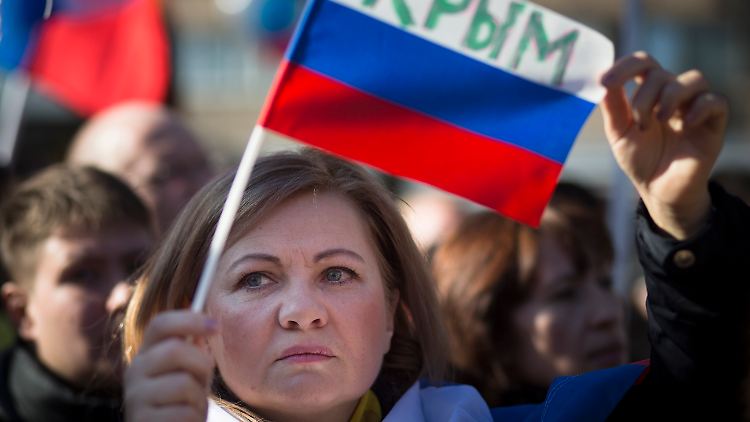 Russische Solidaritätskundgebung in Moskau. Der Beitritt der Krim zu Russland scheint beschlossene Sache.