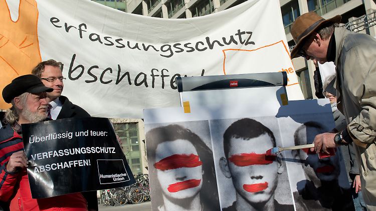 Die Rolle des Verfassungsschutzes bei der Aufklärung der NSU-Mordserie gilt als unrühmlich.