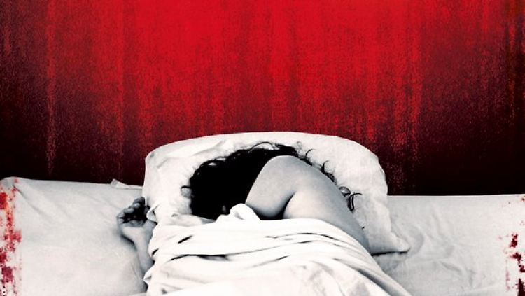 "Die Beschützerin" von Susanne Kliem ist bei Carl's Books erschienen und kostet 14,99 Euro.