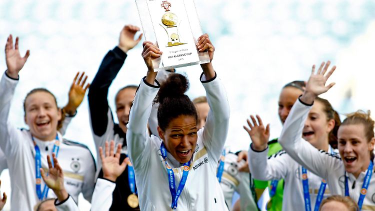 13 Spiele hat die deutsche Mannschaft gegen Japan bestritten, elfmal haben die DFB-Frauen gewonnen - auch im Finale des Algarve-Cups 2014.