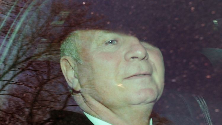 Uli Hoeneß wird wohl heute erfahren, ob er ins Gefängnis muss.