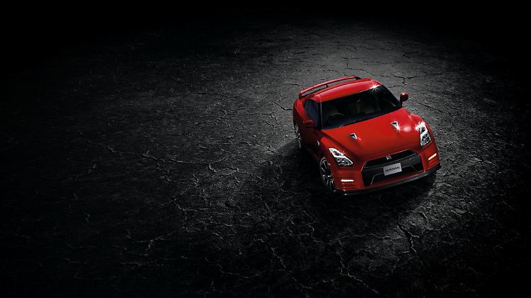 Im erneuerten Nissan GT-R ist Anschreien auf der Autobahn nicht mehr nötig.