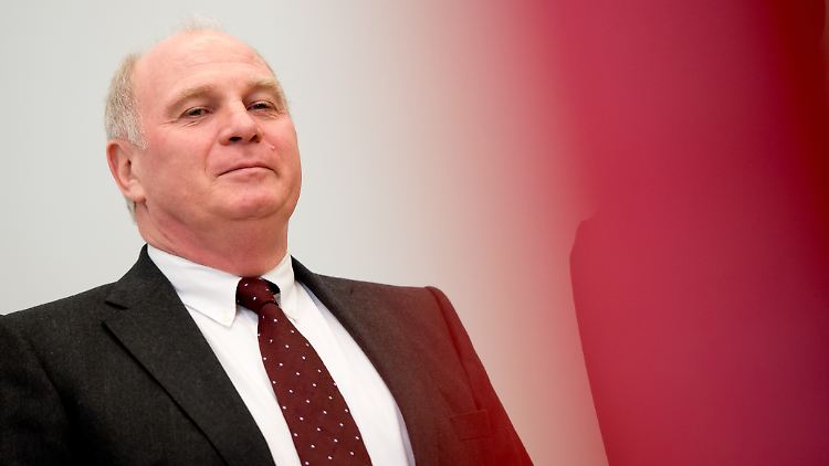 Uli Hoeneß ist wegen Steuerbetrugs zu dreieinhalb Jahren Gefängnis verurteilt.