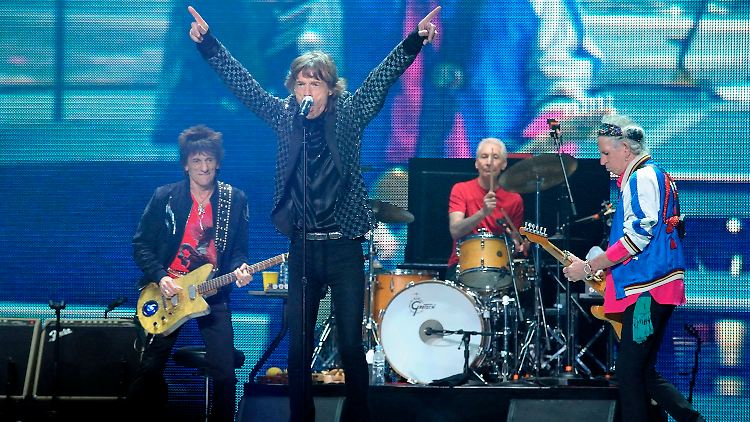 Was auch immer Mick Jagger beim Konzert in Shanghai ins Mikro brüllt: "Honky Tonk Woman" ist es nicht.