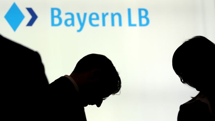 Geschacher wie beim Pferdehandel: Der Fall BayernLB-Hypo Alpe Adria hat das Zeug für einen erstklassigen Wirtschaftskrimi.