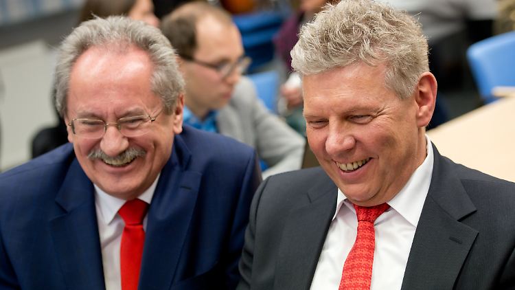 Nach dem altersbedingten Ausscheiden von Christian Ude (l.) schwächelt Münchens SPD unter Dieter Reiter (r.).