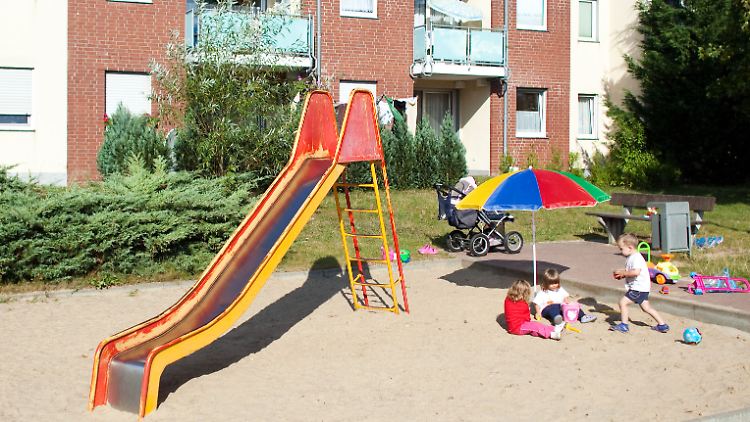 Zu den Auflagen können Kontaktsperren zu Kindern gehören.