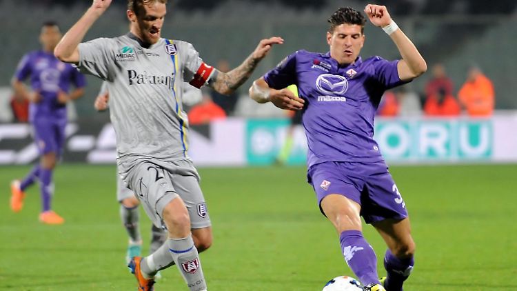 Mario Gomez (r.) ist auf dem Weg zurück zu alter Stärke.