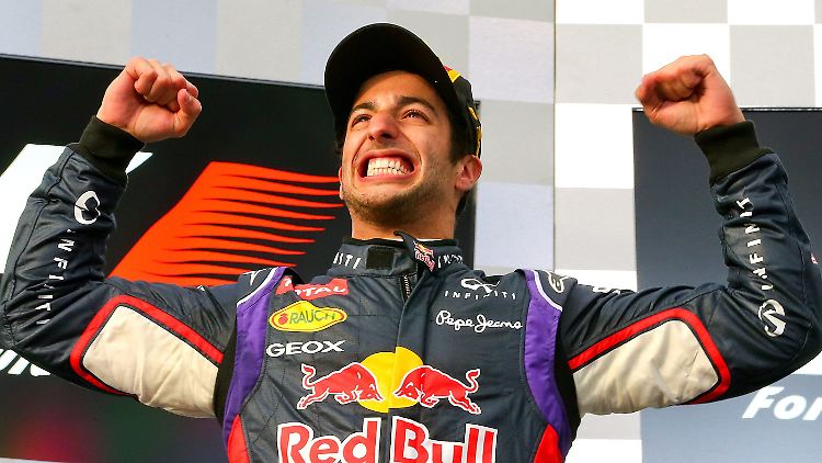 Zu früh gefreut: Daniel Ricciardo feiert in Melbourne seinen zweiten Platz.