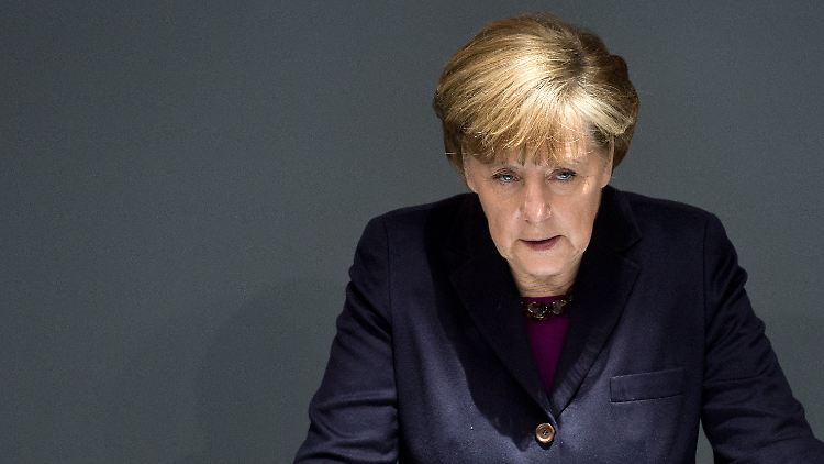 Sanktionen gegen Russland: Stufe zwei wird heute beschlossen, mit Stufe drei droht Merkel.