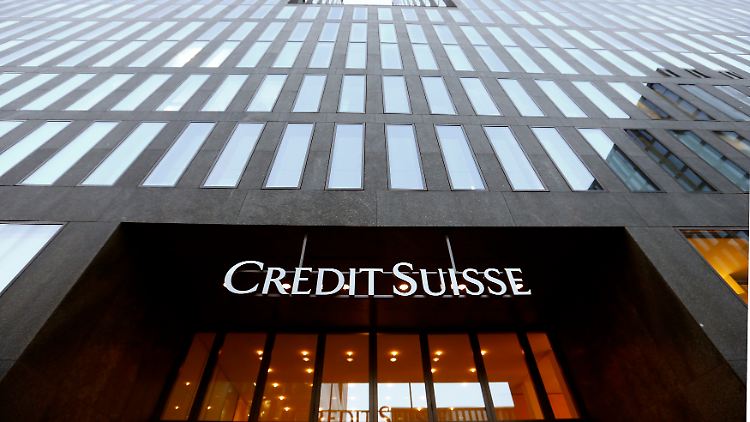 Fast 900 Millionen Dollar muss die Schweizer Bank Credit Suisse berappen.