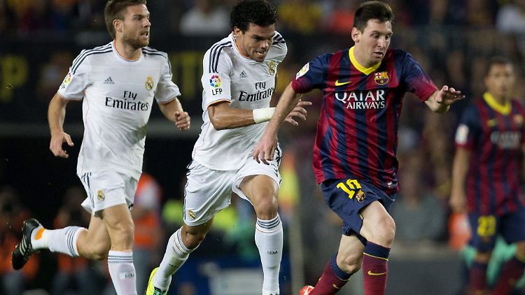 Barcelona möchte an den Hinspielerfolg gegen Real anknüpfen - und setzt dafür einmal mehr auf Stürmerstar Messi.