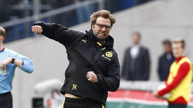 BVB-Coach Jürgen Klopp in Aktion gegen Hannover 96.