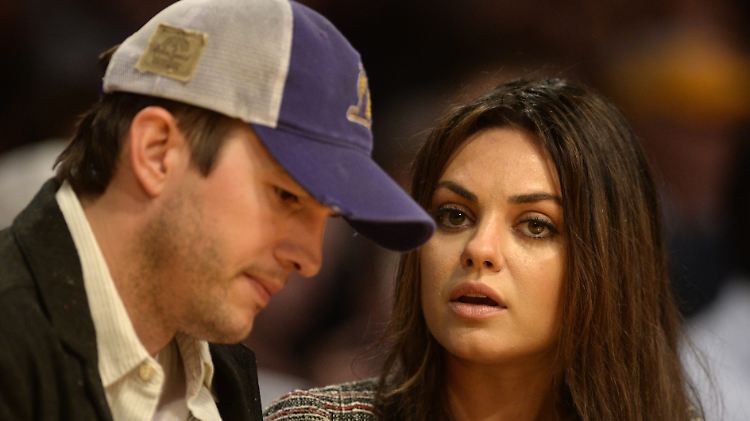 Gemeinsame Fotos des Paares Ashton Kutcher und Mila Kunis gibt es wenige. Sie scheuen die Öffentlichkeit und schweigen über ihr Privatleben.