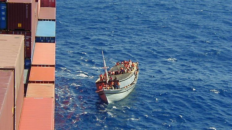 In ihrer Not nehmen die Flüchtlinge jede Gefahr auf sich.