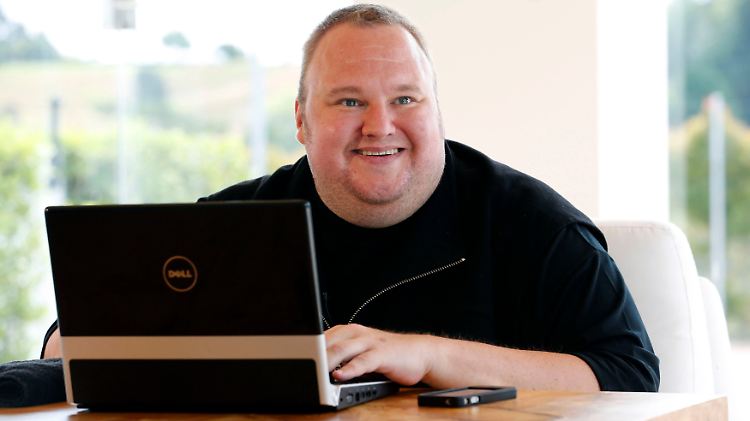 Kim Dotcom alias Schmitz bleibt ganz locker ob der neuen Klagen.