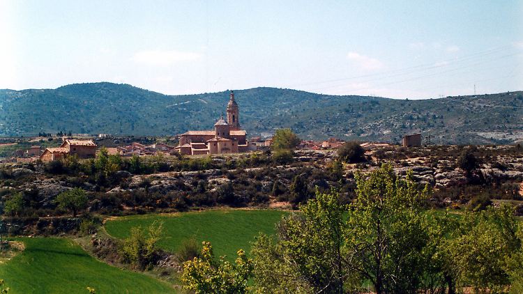 Viele Dörfer in Spanien leiden unter Einwohnerschwund, andere sind völlig verlassen - ein großes Problem in Galicien und Asturien, aber auch in Aragón, wo dieses Bild der Ortschaft Aguavives entstand. 