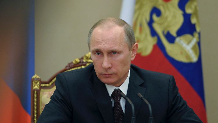 Sanktionen? Kapitalflucht? Bislang lässt Kreml-Chef Putin alles kalt.