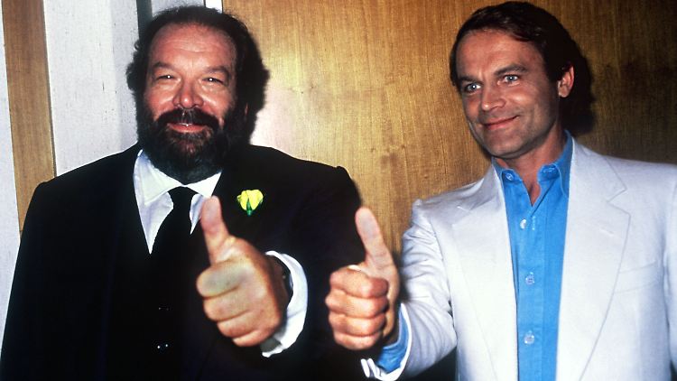 Daumen und Fäuste: Bud Spencer und Terence Hill während der Vorstellung ihres Films "Vier Fäuste für Rio" im Oktober 1984.