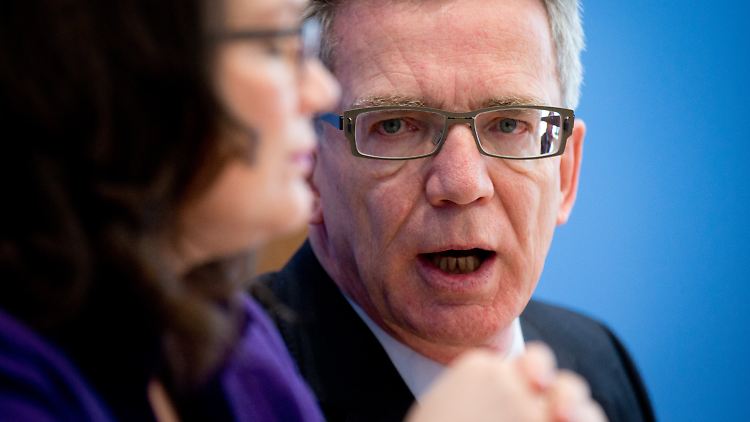 Arbeitsministerin Nahles und Innenminister de Maizière freuen sich über Zuwanderung: Sie halten sie für einen Gewinn für Deutschland.