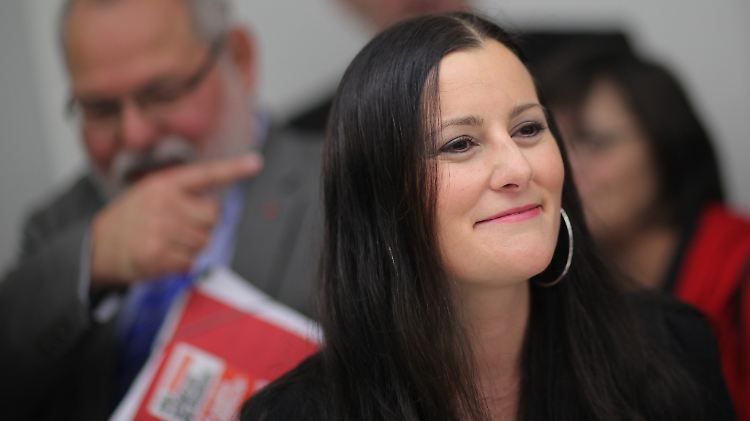 Sie hat sich im hessischen Wahlkampf bewiesen, jetzt soll Janine Wissler im Bund ganz vorne mitspielen.