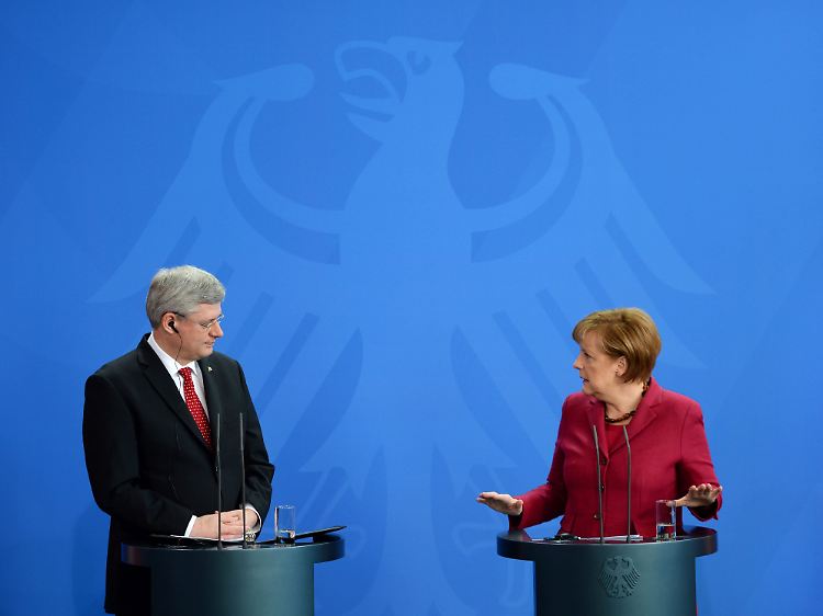 "Wir haben enorme Energieressourcen in unserem Land": Stephen Harper zu Besuch bei der Kanzlerin.