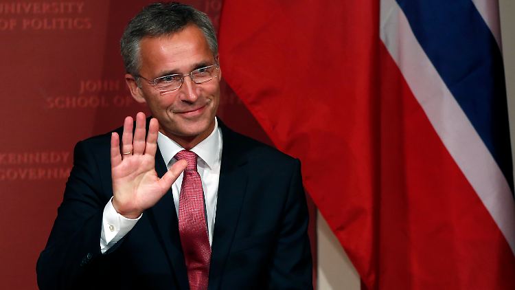 Jens Stoltenberg führt Norwegen durch die schwierige Zeit nach den Anschlägen des Rechtsterroristen Anders Behring Breivik.