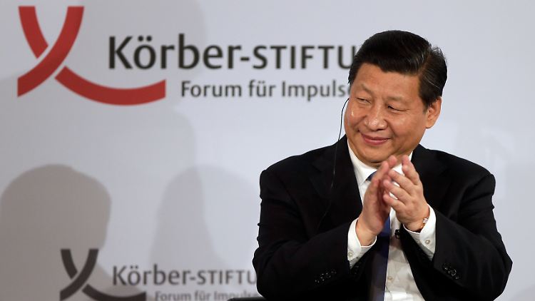 Höflicher Beifall bei einem Zwischenstopp bei der Körber-Stftung: Xi Jinping bemüht sich um Annäherung.