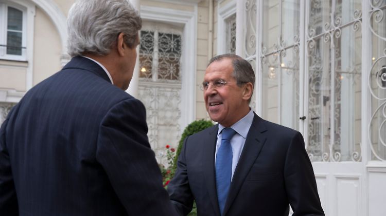 Kerry und Lawrow bei ihrer Begegnung in Paris.