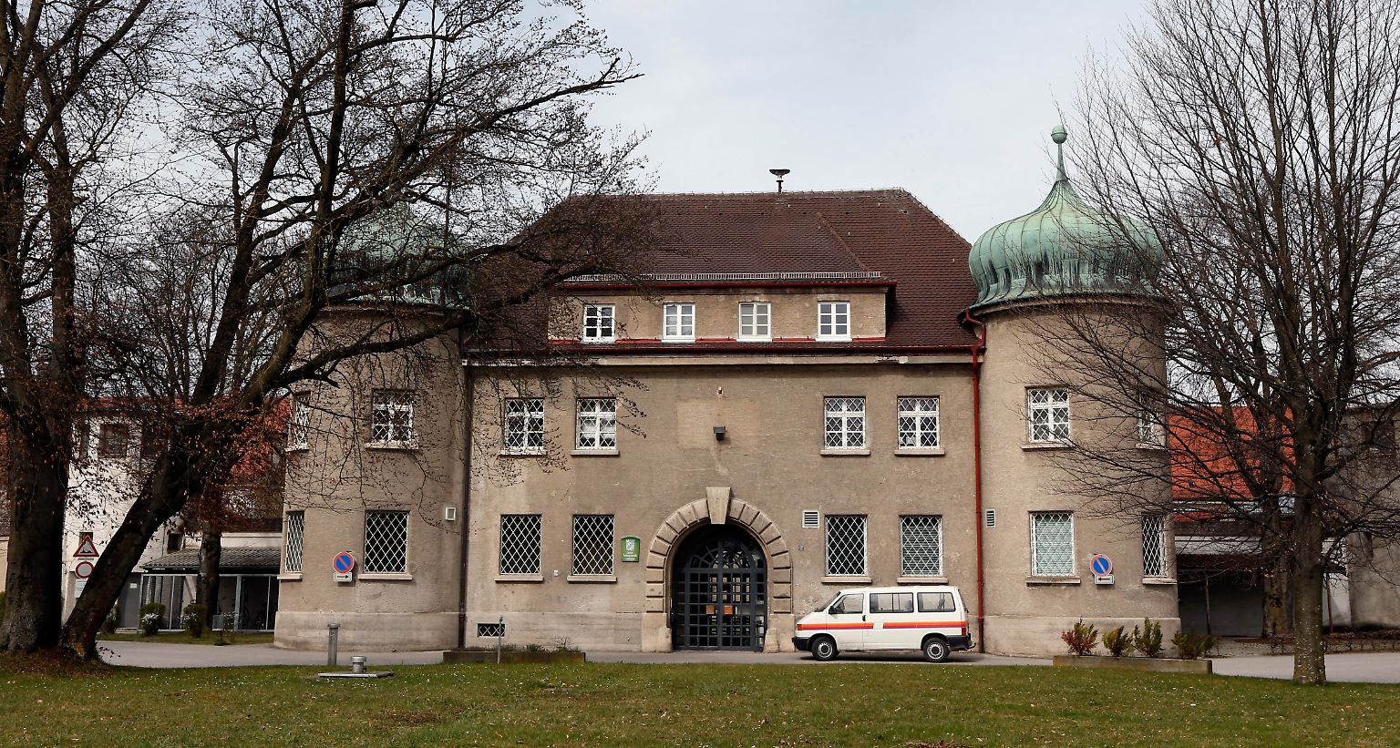Diesen Anblick wird Deutschlands prominentester Häftling in spe, Uli Hoeneß, so schnell nicht wieder haben: Denn nachdem ...