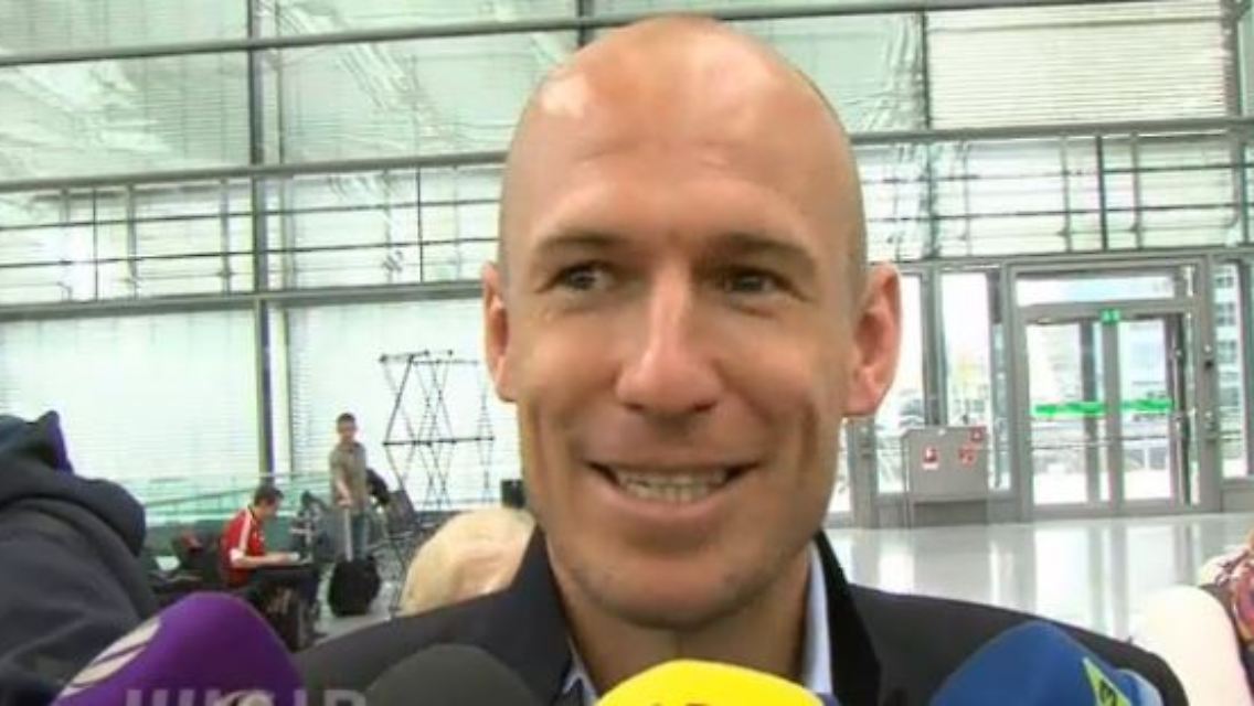 RobbenWarnt.JPG