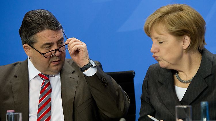 Kanzlerin Angela Merkel zeigte sich zufrieden mit Gabriels Kompromiss.