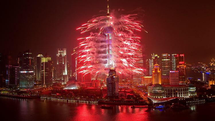 Die Expo in Shanghai ist lange vorbei, doch Chinas Wirtschaft lässt weiter aufhorchen.