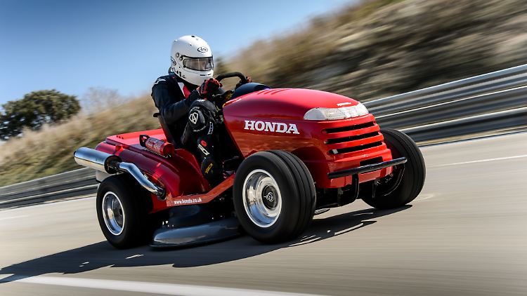 Der Honda Mean Mower ist der schnellste Rasenmäher der Welt.