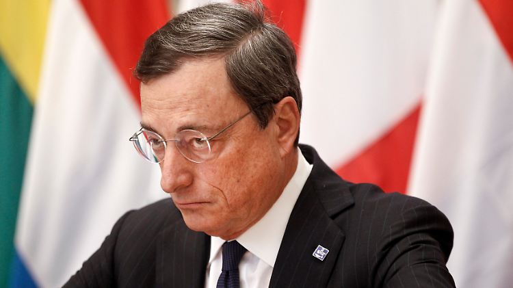 Wie reagiert EZB-Präsident Mario Draghi auf die neuerlich gesunkene Inflationsrate?