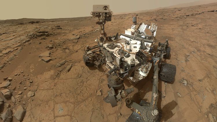 Der Rover Curiosity ist seit 2012 auf dem Mars. Ob er vor Ort jemals von einem Menschen unterstützt wird, ist fraglich.