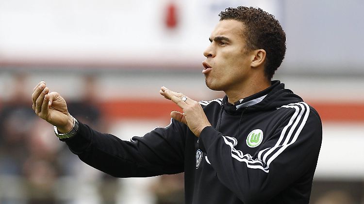 Momentan trainiert Valerien Ismael die U23 des VfL Wolfsburg.