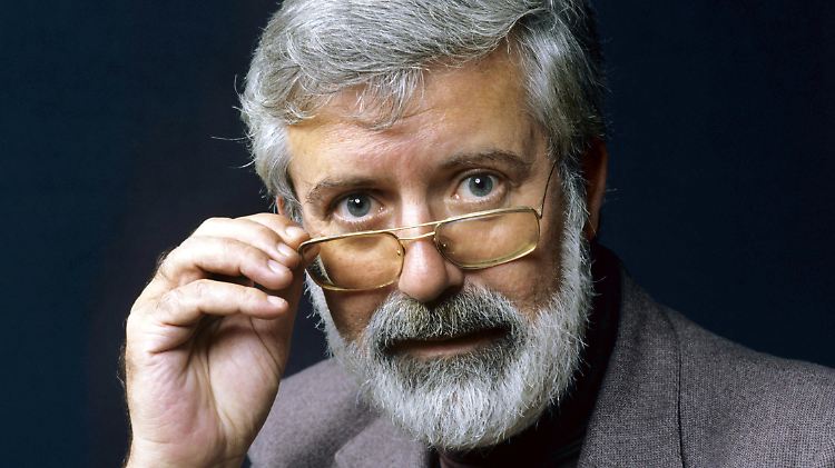 Michael Ende war mit der filmischen Umsetzung seines literarischen Werkes nicht einverstanden: Aufgrund der massiven "Amerikanisierung" wollte er sie gar verbieten lassen.